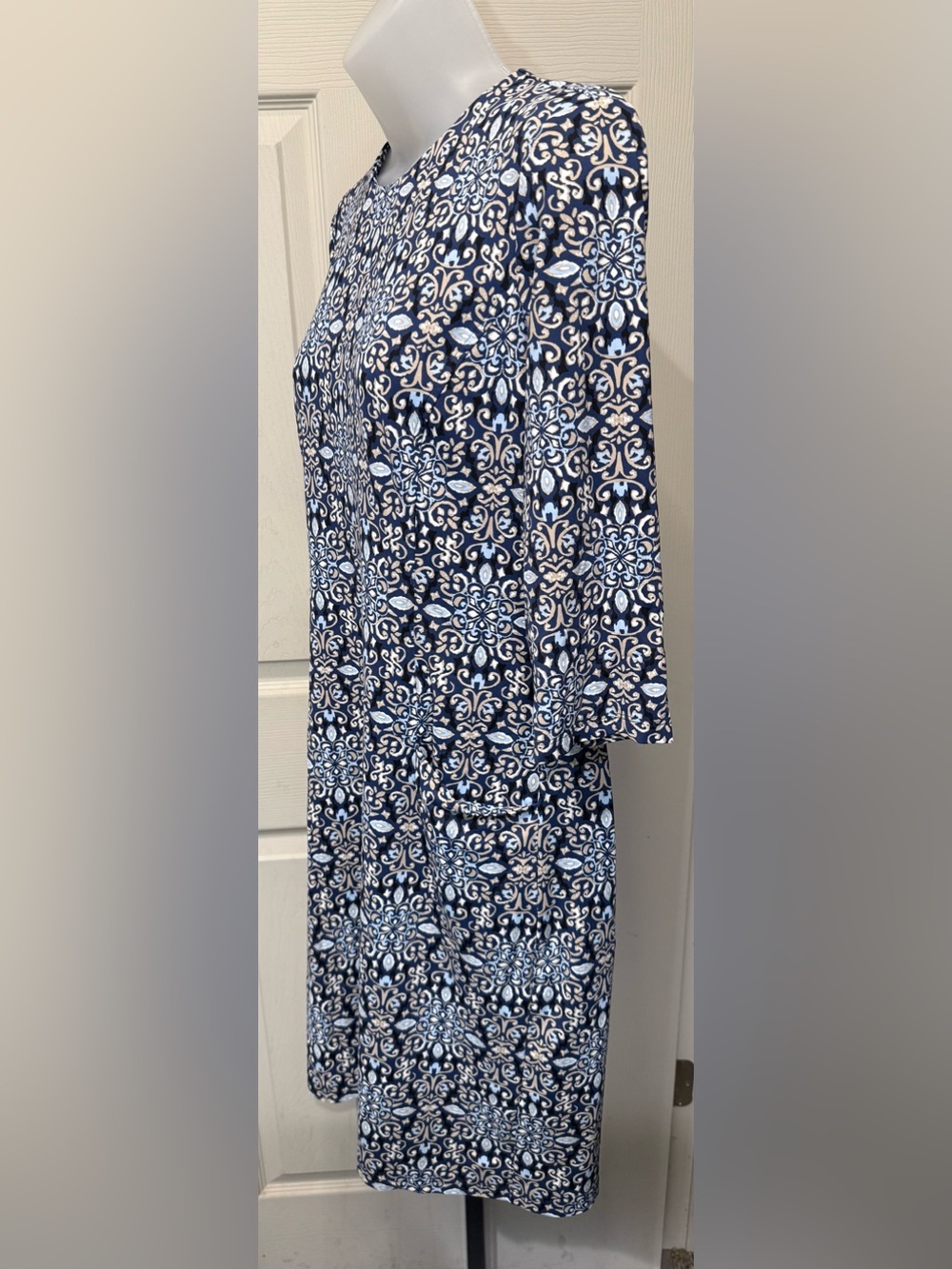 J McLaughlin Blue & White Printed Women's Shift Dress